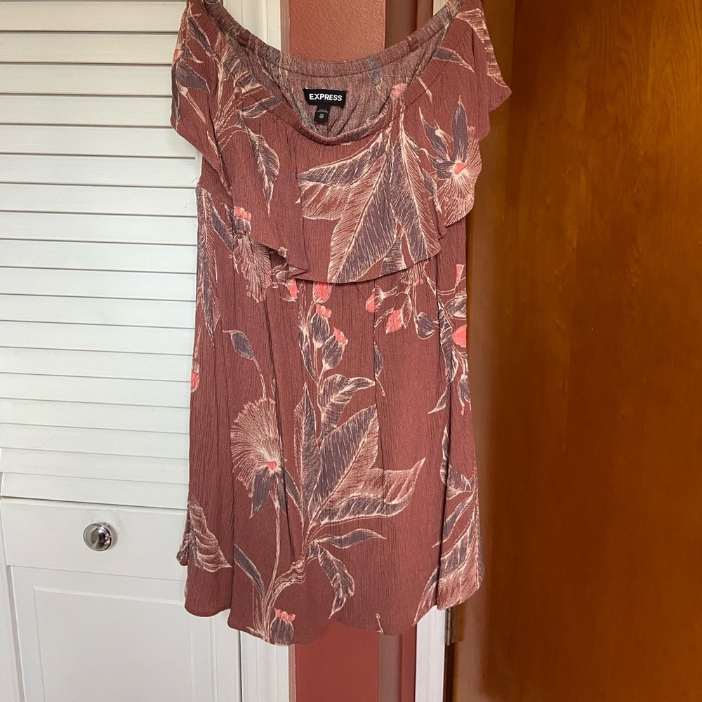EXPRESS Strapless Textured Sundress